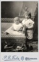 Dateiname=Viktor_und_Konstantin_Thiessen_1907.jpg
Dateigröße=148KB
Abmessungen: 600x932
hinzugefügt am: 31. Oktober 2024 Viktor_und_Konstantin_Thiessen_1907.jpg