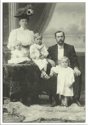 Familie Dietrich und Julia Thiessen
